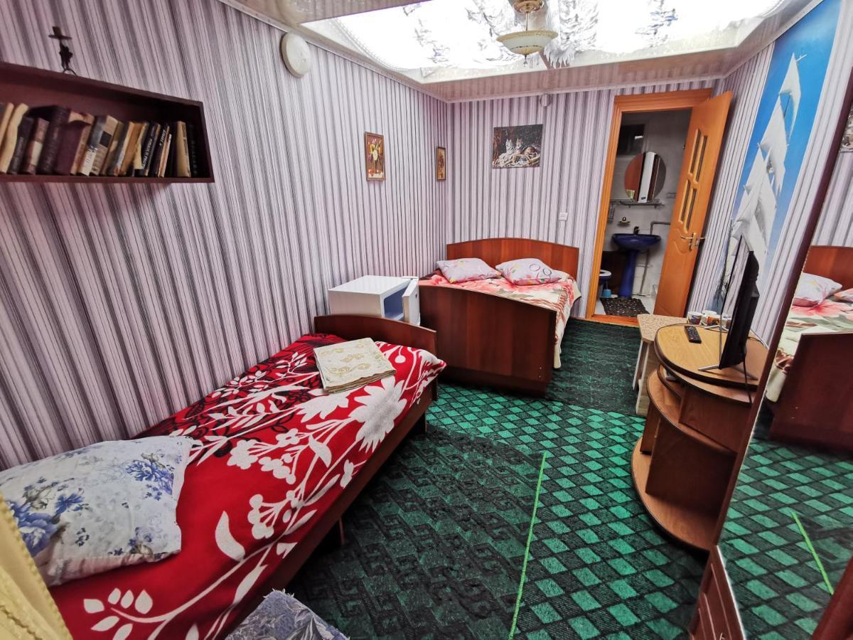Hotel Petrovskaya Pristan 2 à Cholpon-Ata Extérieur photo