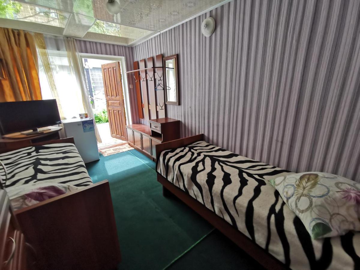 Hotel Petrovskaya Pristan 2 à Cholpon-Ata Extérieur photo