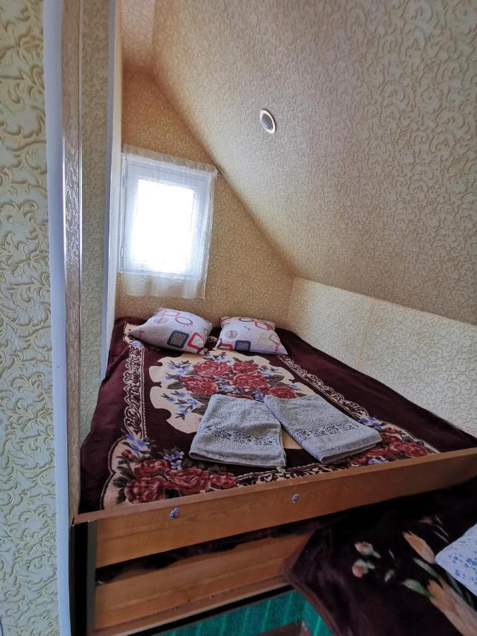 Hotel Petrovskaya Pristan 2 à Cholpon-Ata Extérieur photo