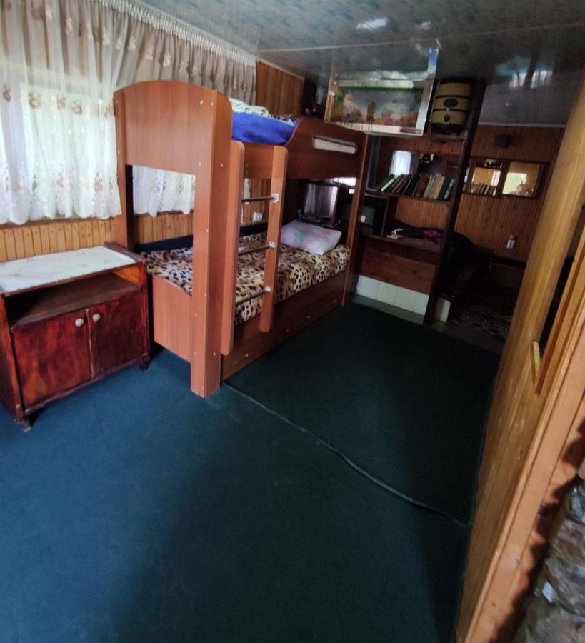 Hotel Petrovskaya Pristan 2 à Cholpon-Ata Extérieur photo
