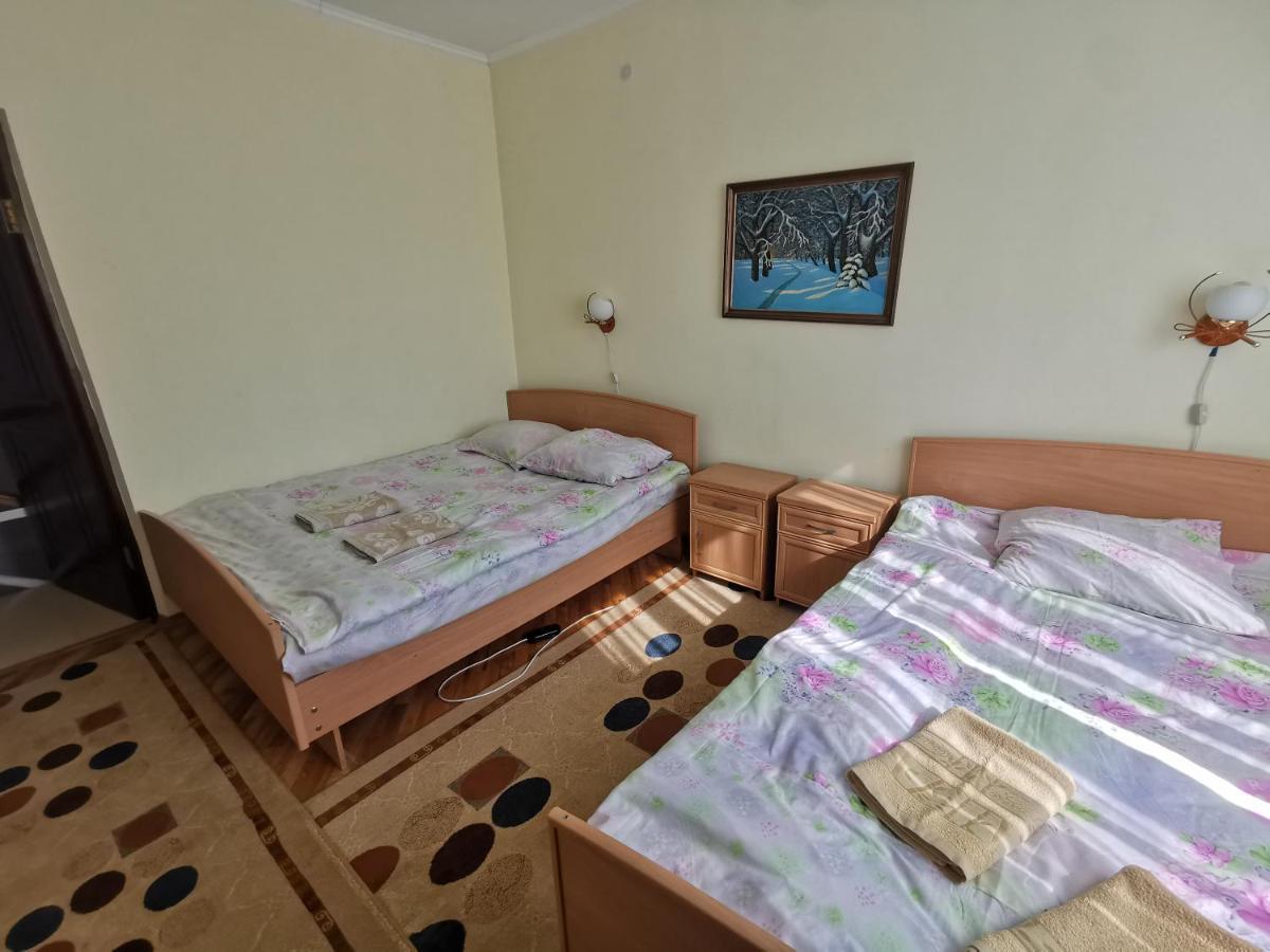 Hotel Petrovskaya Pristan 2 à Cholpon-Ata Extérieur photo